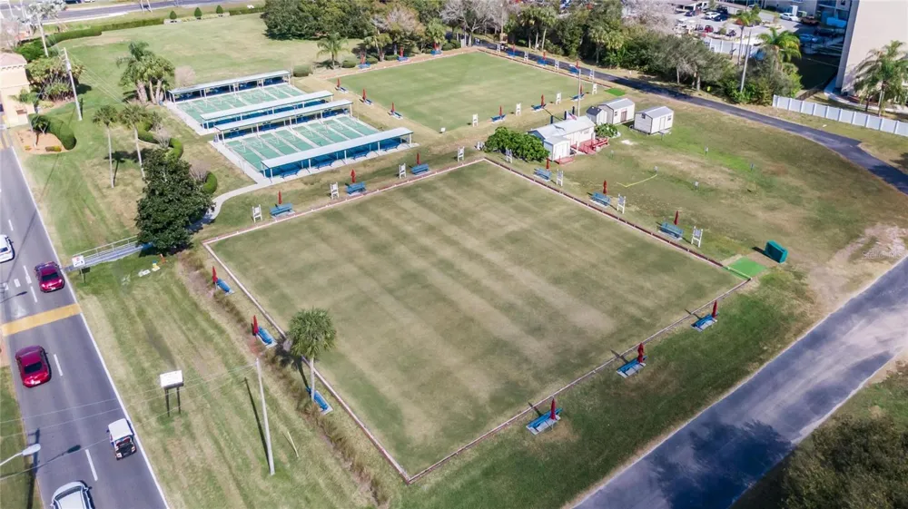 2032 INVERNESS GREENS DRIVE #76 Sun City Center, FL 33573