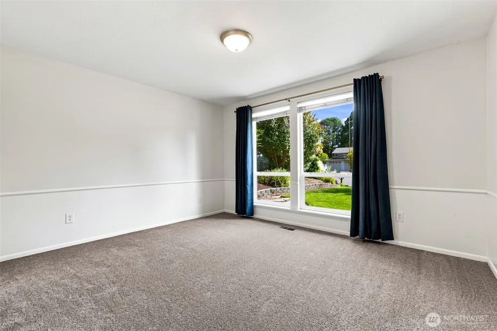 8205 Amber Drive SW Lakewood, WA 98498