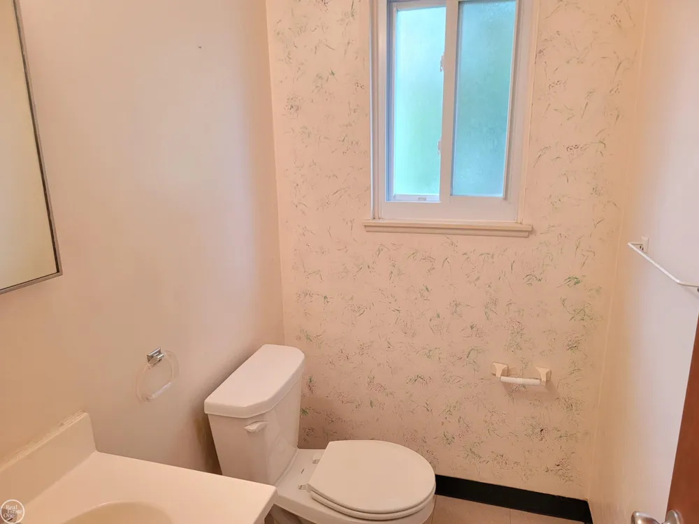 129 Parnacott Drive Mt Clemens City, MI 48043