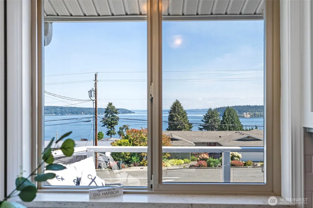 7108 Soundview Drive NW Gig Harbor, WA 98335