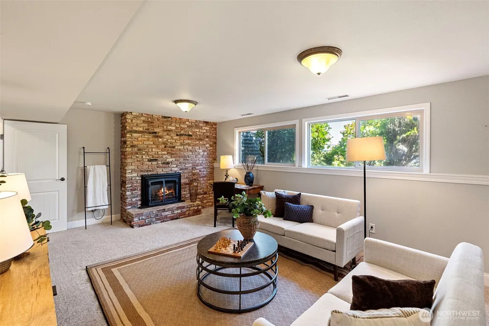 7108 Soundview Drive NW Gig Harbor, WA 98335