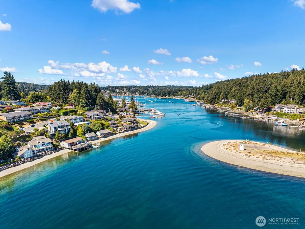 7108 Soundview Drive NW Gig Harbor, WA 98335