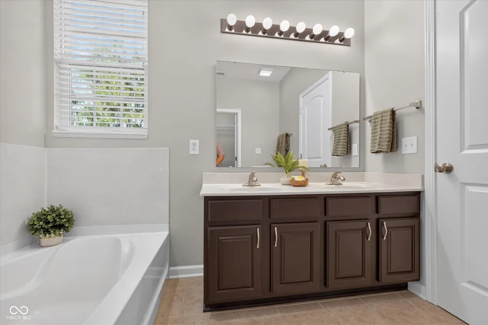 16408 Trace Boulevard Westfield, IN 46074