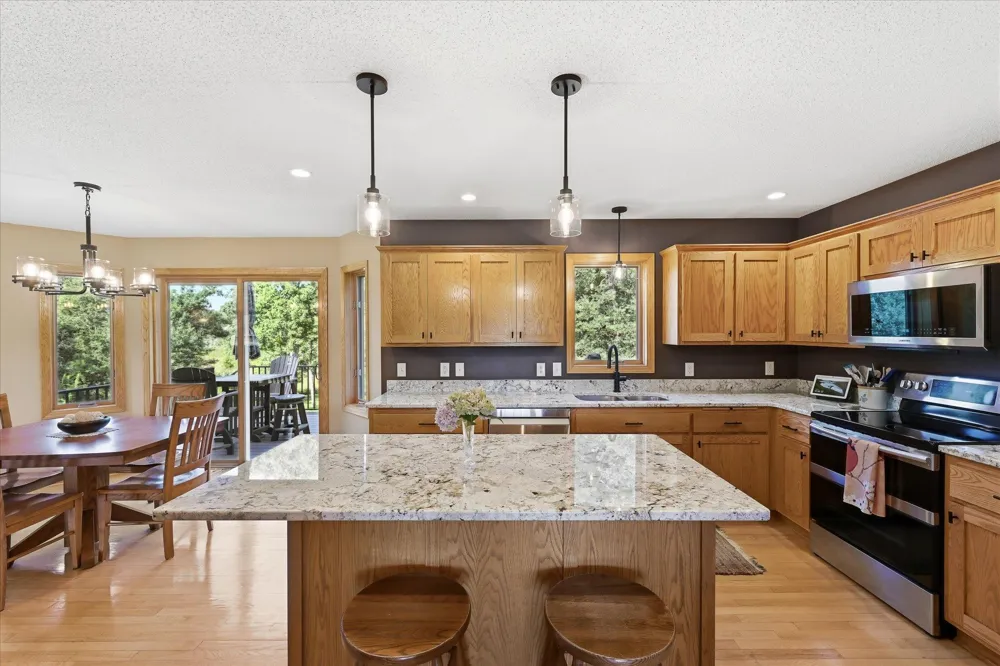 27354 107th Street NW Zimmerman, MN 55398