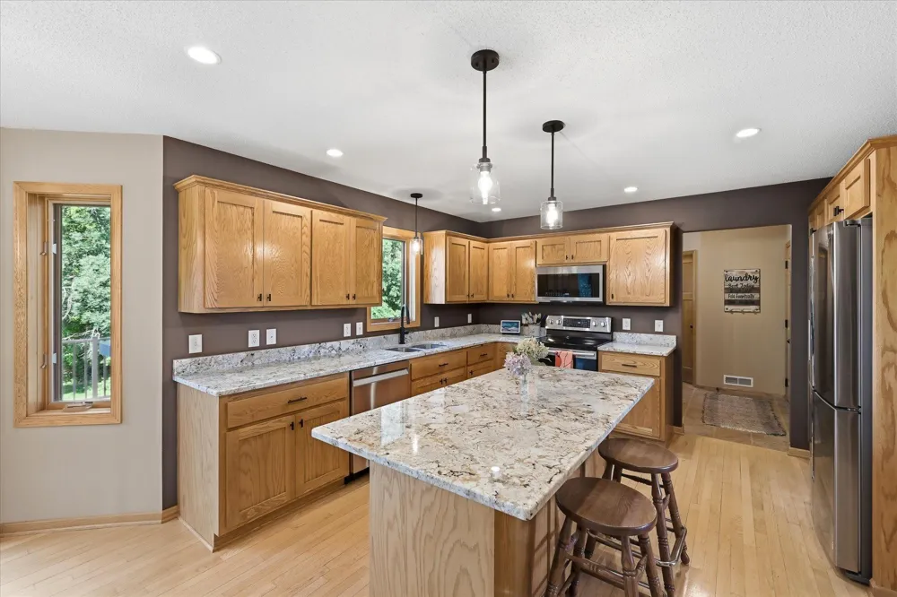 27354 107th Street NW Zimmerman, MN 55398