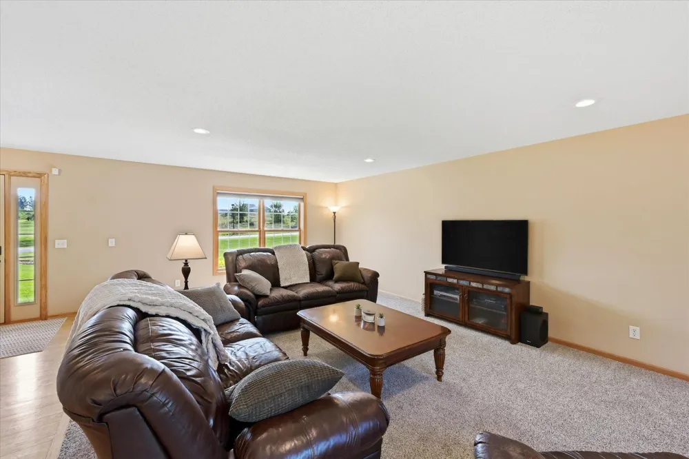 27354 107th Street NW Zimmerman, MN 55398