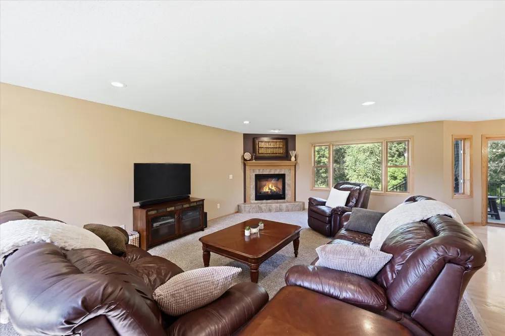 27354 107th Street NW Zimmerman, MN 55398