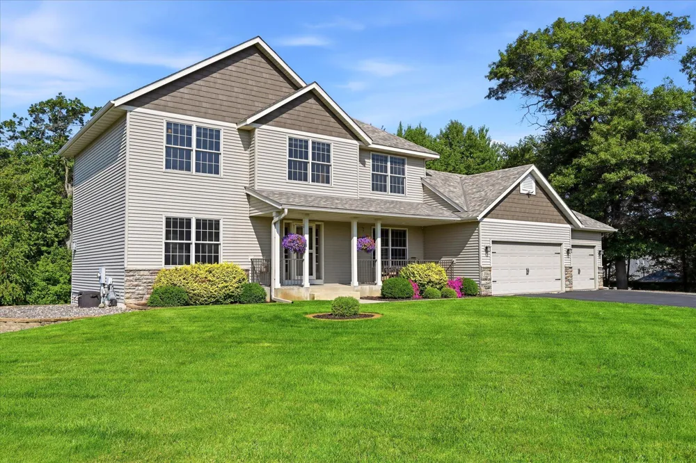 27354 107th Street NW Zimmerman, MN 55398