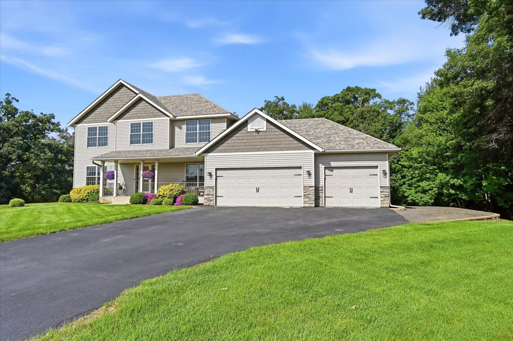 27354 107th Street NW Zimmerman, MN 55398