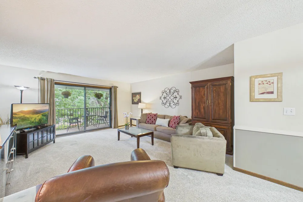 2200 Nevada Avenue S #321 Saint Louis Park, MN 55426