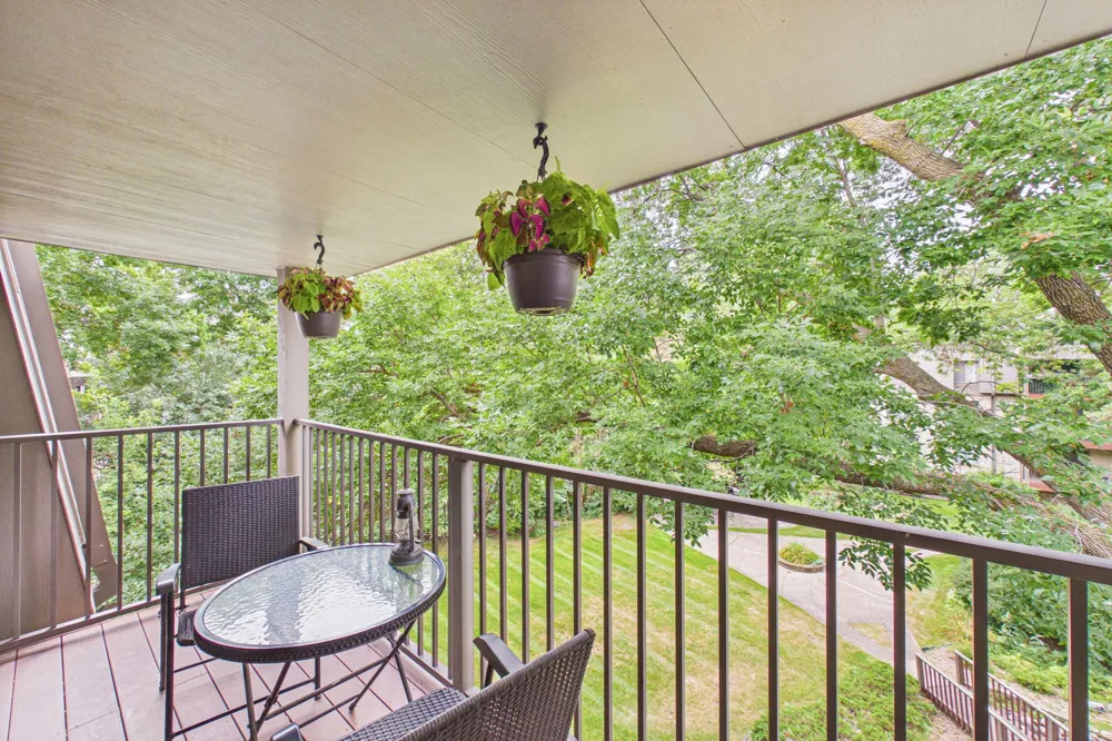 2200 Nevada Avenue S #321 Saint Louis Park, MN 55426