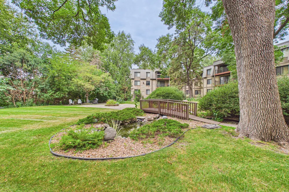 2200 Nevada Avenue S #321 Saint Louis Park, MN 55426