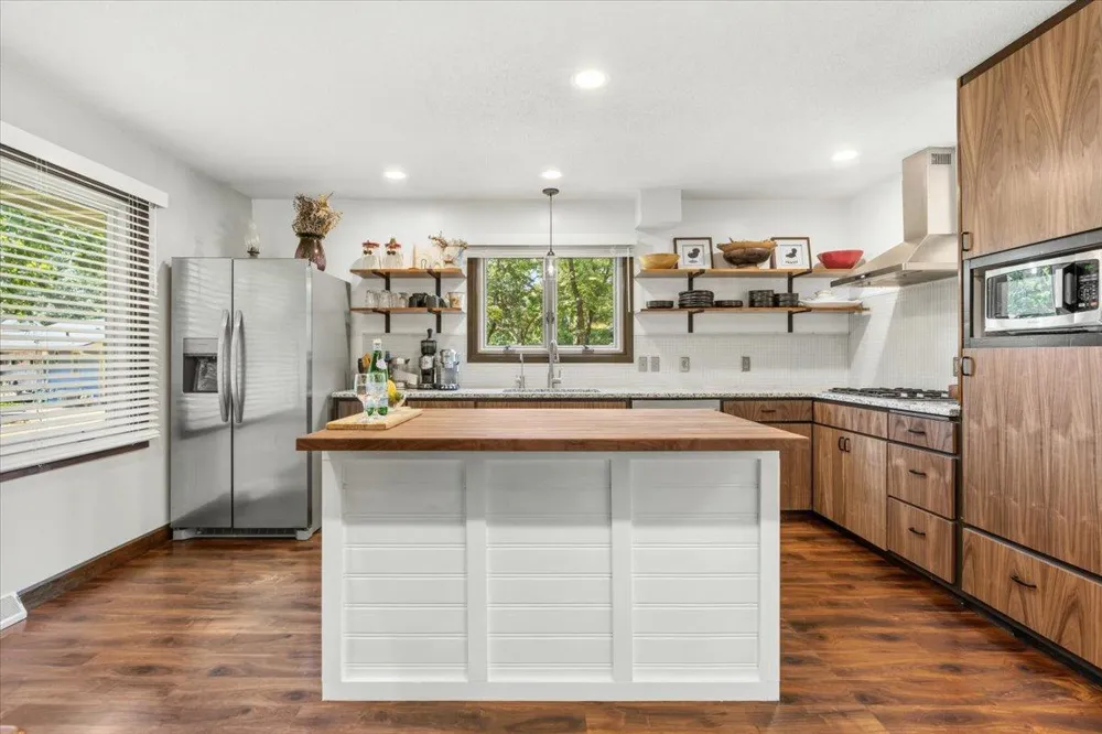 73466 318th Avenue Lake City, MN 55041