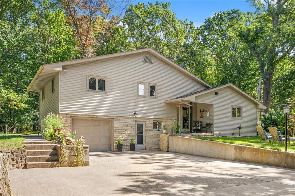 73466 318th Avenue Lake City, MN 55041