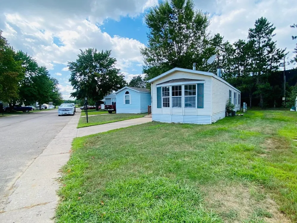 1017 Meadow Lane NE Ham Lake, MN 55304