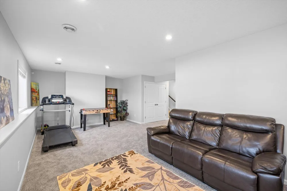 13772 Apollo Way Rosemount, MN 55068