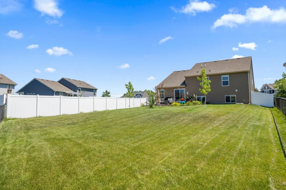 13772 Apollo Way Rosemount, MN 55068