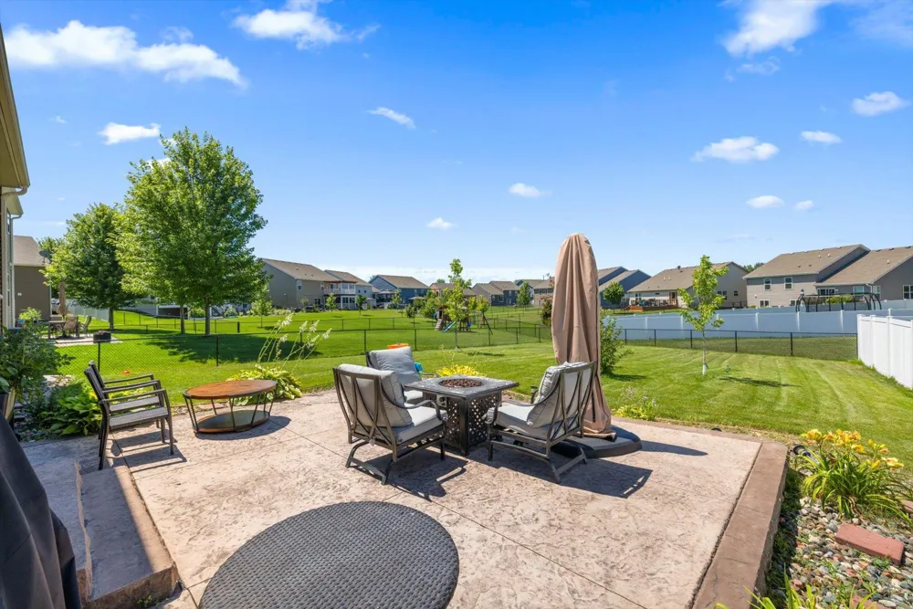 13772 Apollo Way Rosemount, MN 55068