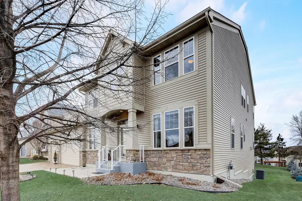 17116 72nd Place Maple Grove, MN 55311