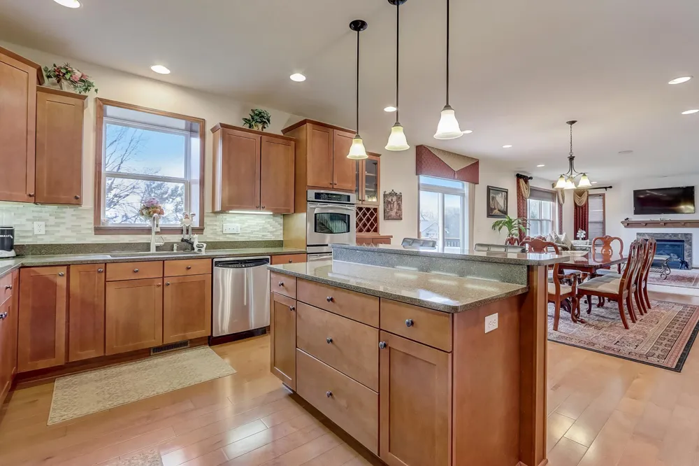 17116 72nd Place Maple Grove, MN 55311