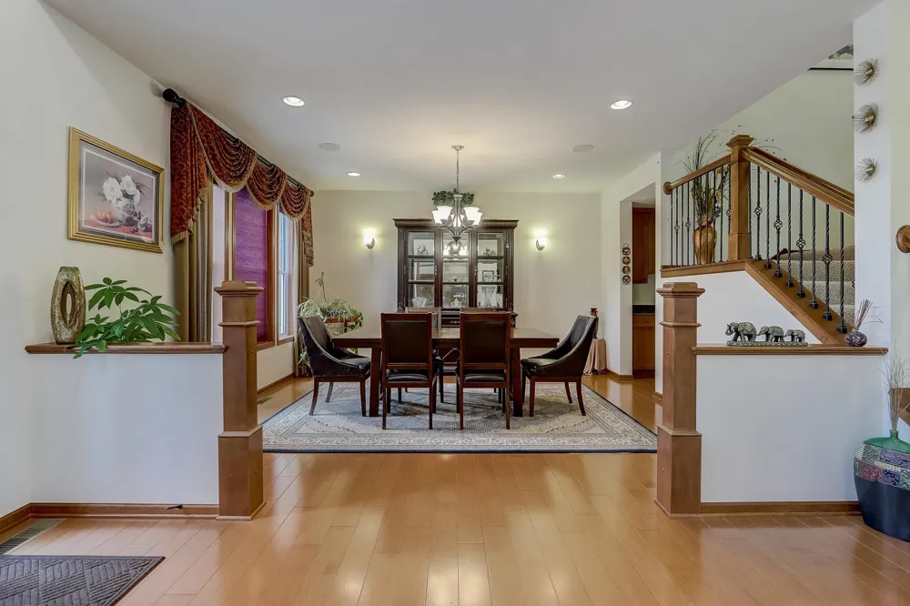 17116 72nd Place Maple Grove, MN 55311