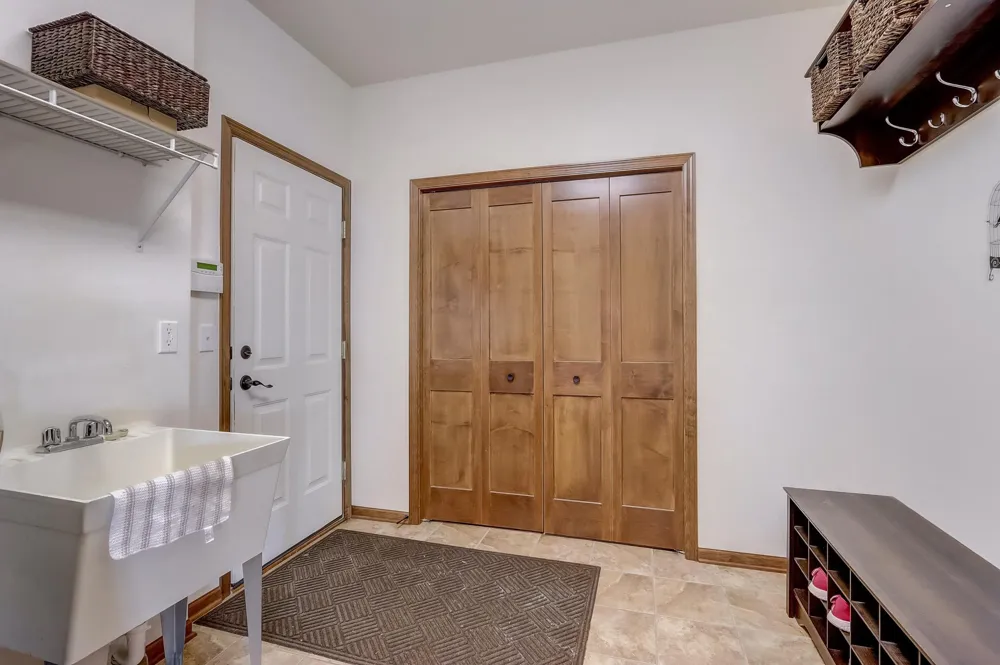 17116 72nd Place Maple Grove, MN 55311