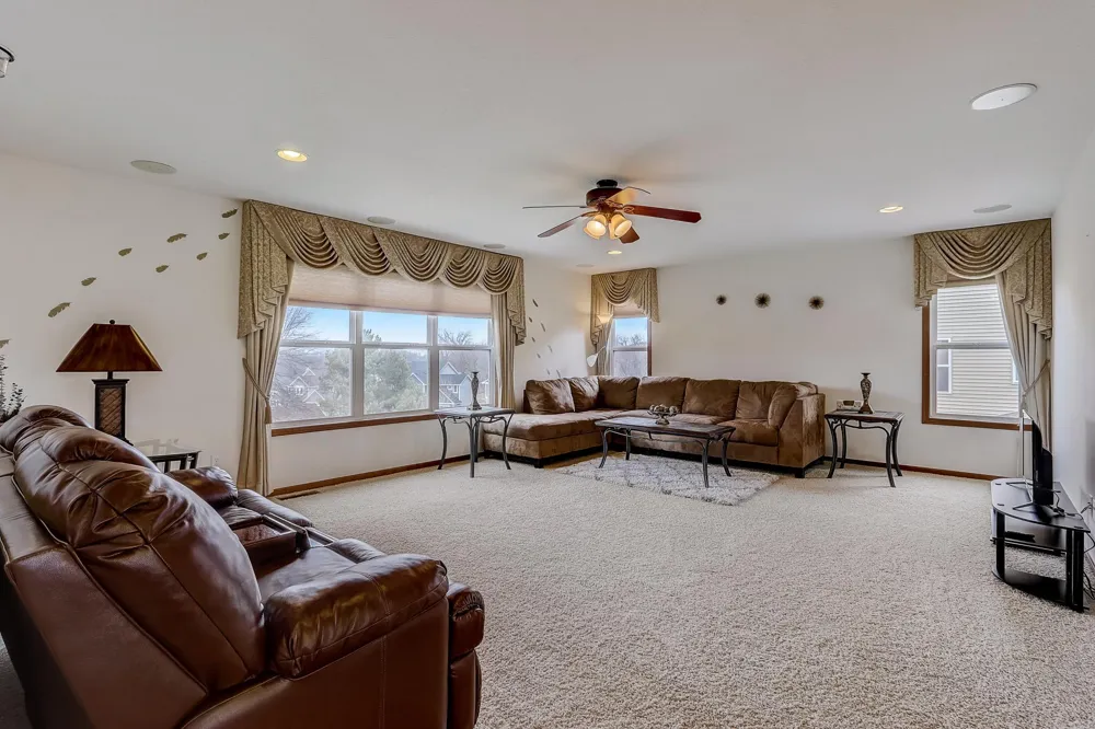 17116 72nd Place Maple Grove, MN 55311