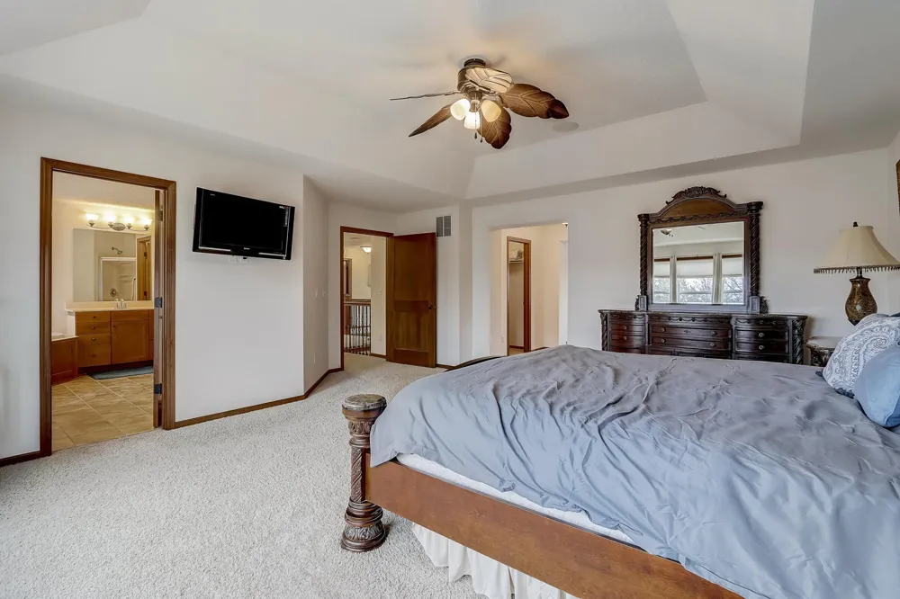 17116 72nd Place Maple Grove, MN 55311
