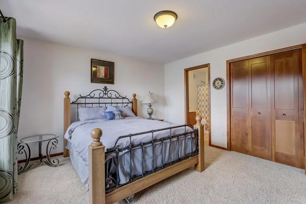 17116 72nd Place Maple Grove, MN 55311