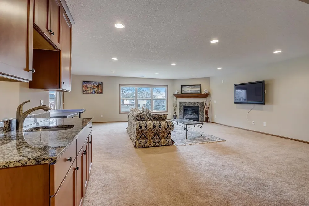 17116 72nd Place Maple Grove, MN 55311