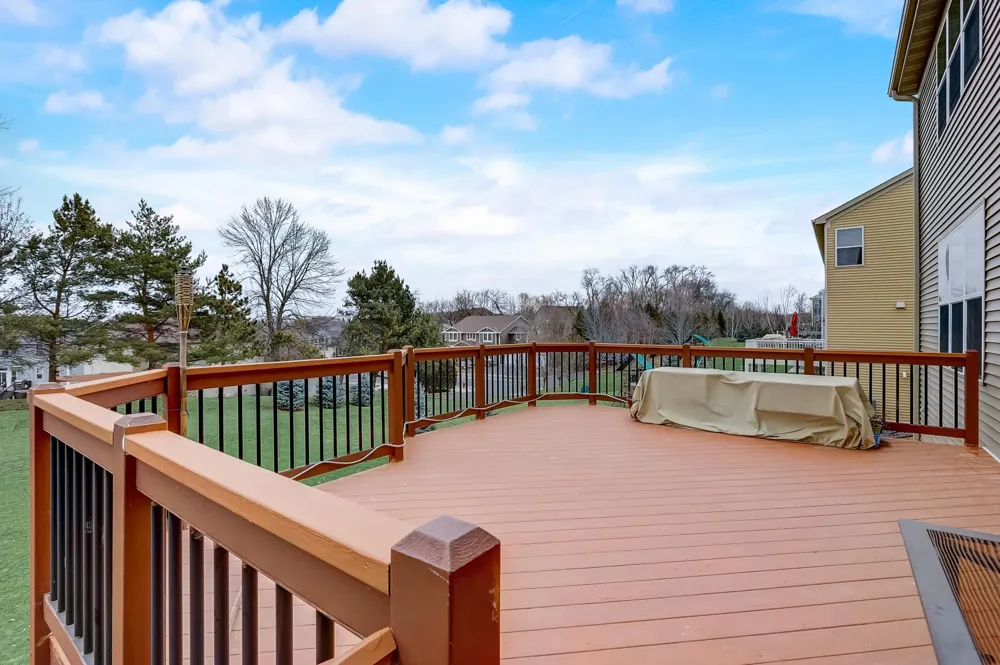 17116 72nd Place Maple Grove, MN 55311