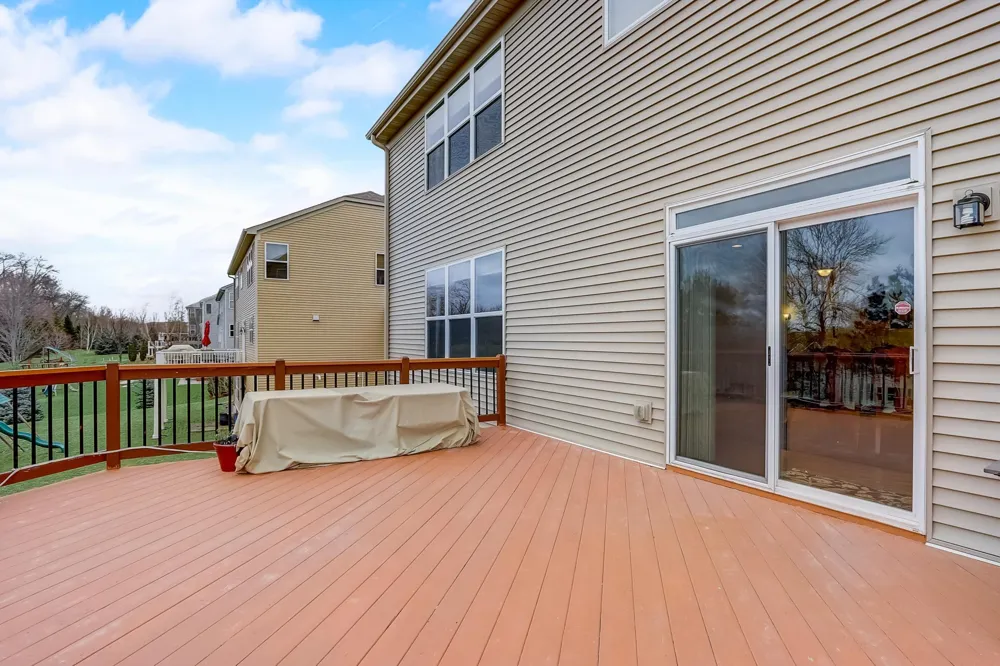 17116 72nd Place Maple Grove, MN 55311