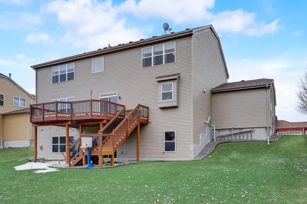 17116 72nd Place Maple Grove, MN 55311