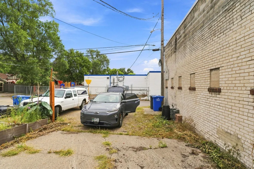 3749 Cedar Avenue S Minneapolis, MN 55407