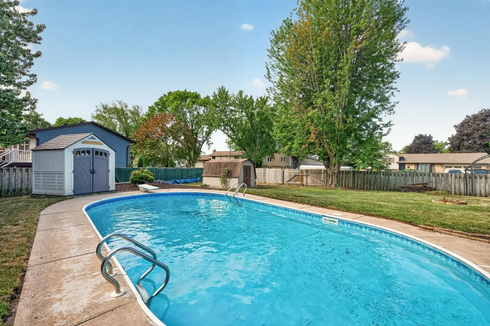 8305 69th Street S Cottage Grove, MN 55016