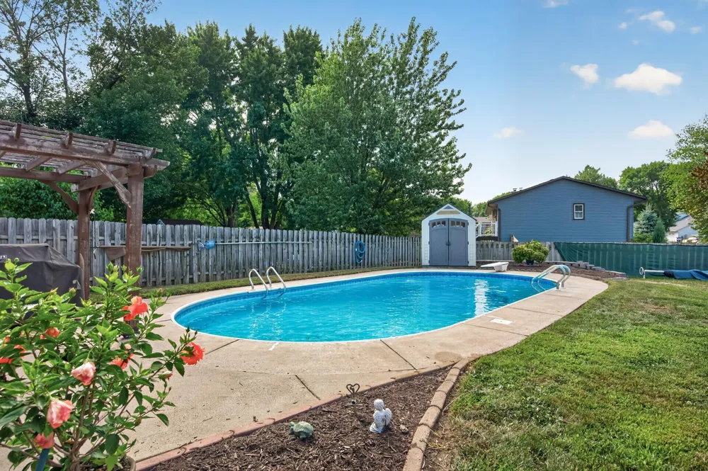 8305 69th Street S Cottage Grove, MN 55016