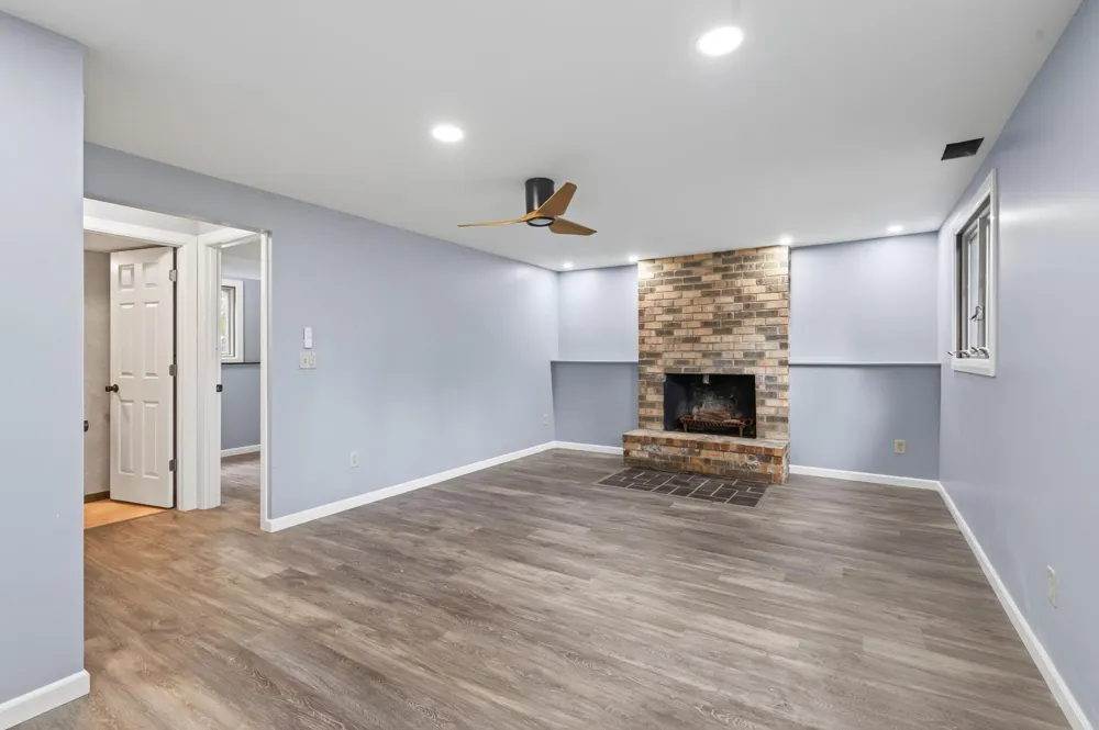 8305 69th Street S Cottage Grove, MN 55016
