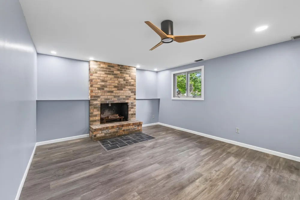 8305 69th Street S Cottage Grove, MN 55016