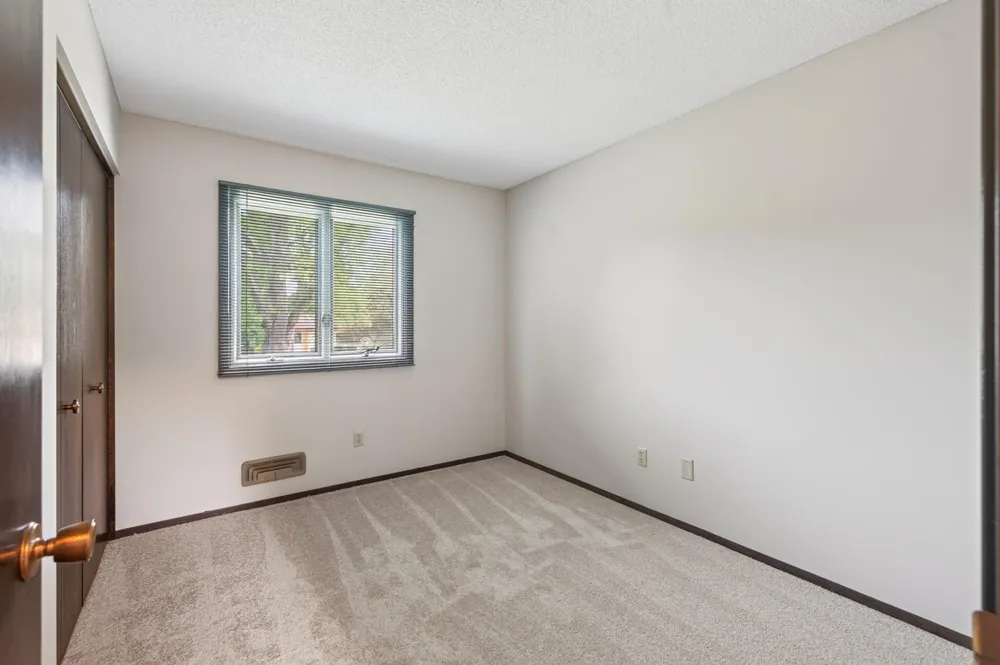 8305 69th Street S Cottage Grove, MN 55016