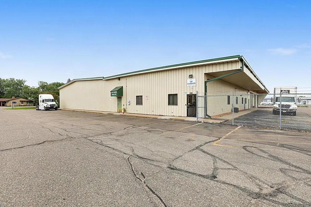 2627 Clearwater Road Saint Cloud, MN 56301