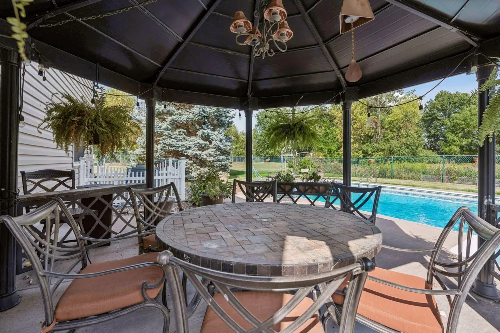 4751 Heather Ridge Road Oakdale, MN 55128