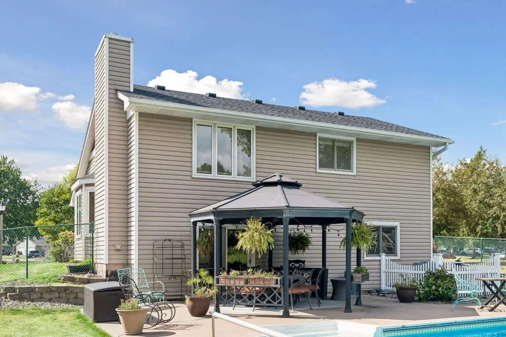 4751 Heather Ridge Road Oakdale, MN 55128