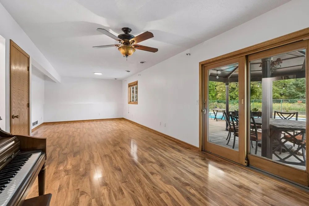 4751 Heather Ridge Road Oakdale, MN 55128