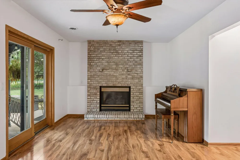 4751 Heather Ridge Road Oakdale, MN 55128