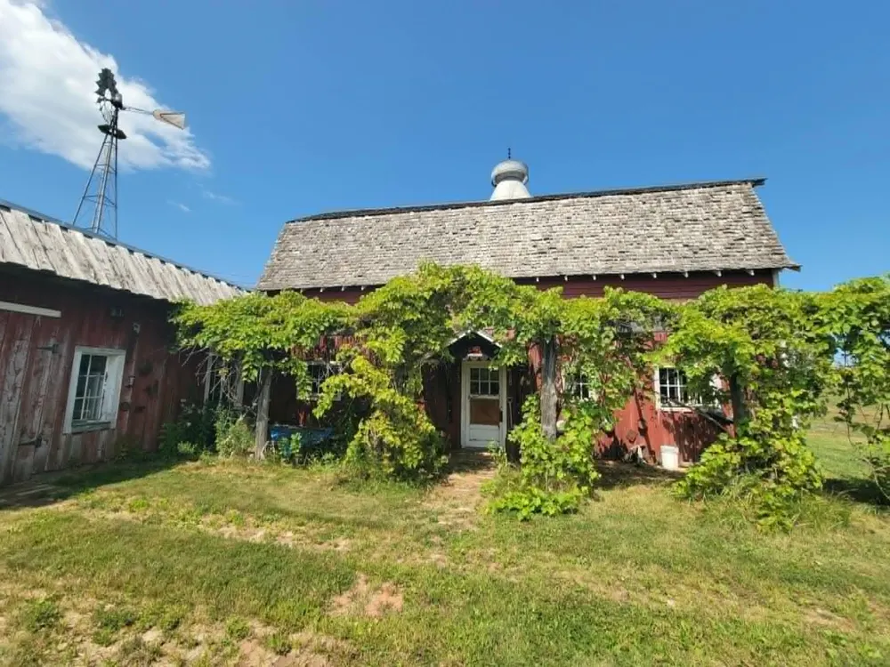 40306 Torchlight Road Isle, MN 56342