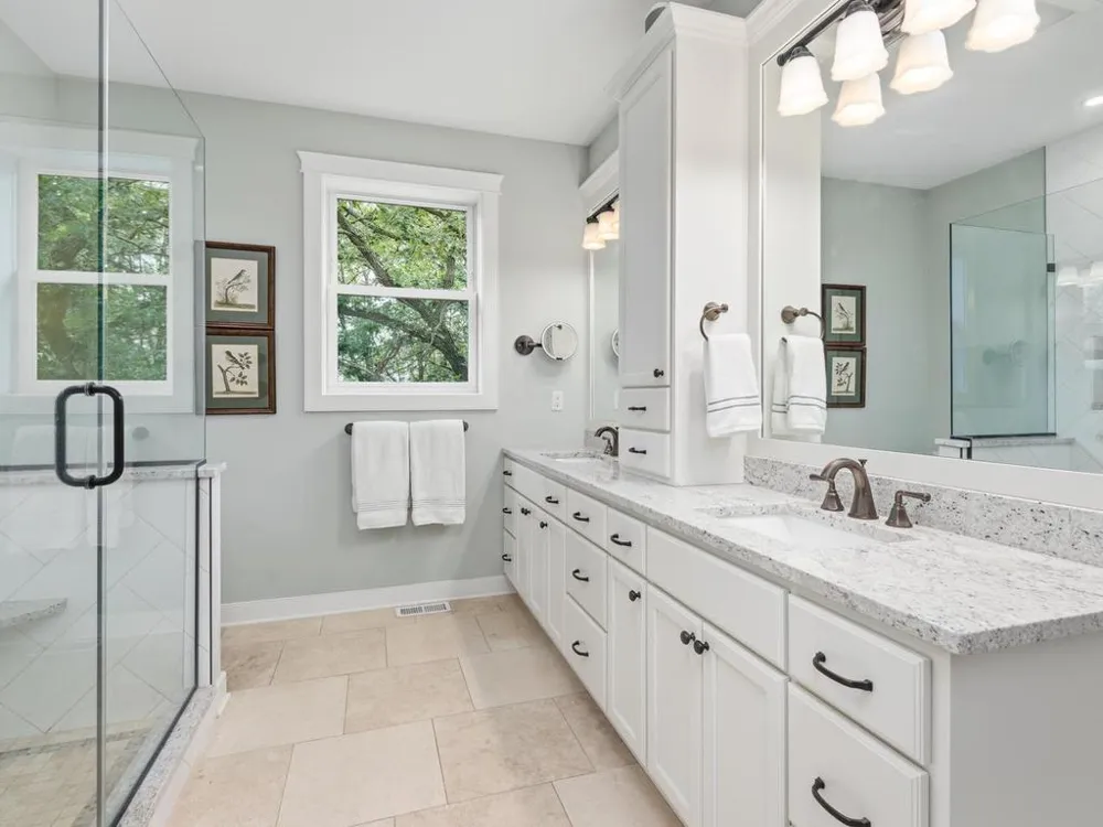 1784 86th Court E Inver Grove Heights, MN 55077
