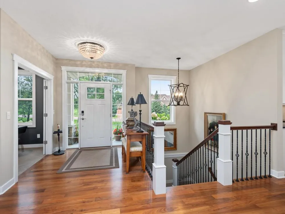 1784 86th Court E Inver Grove Heights, MN 55077