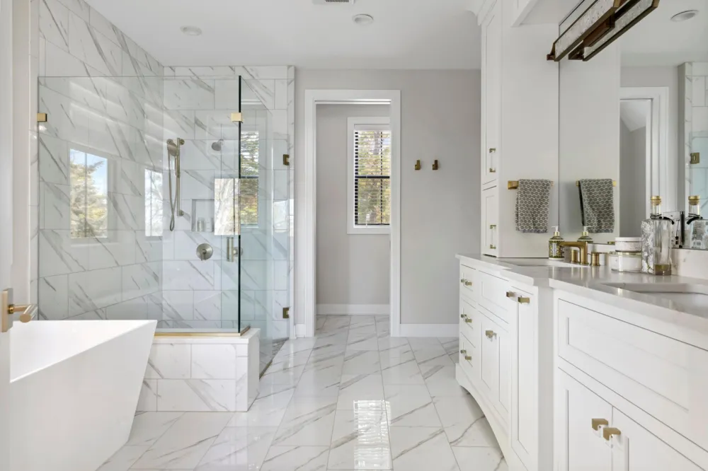 2213 Oakland Road Minnetonka, MN 55305