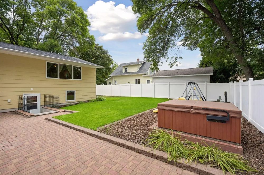 1309 10th Street SW Willmar, MN 56201