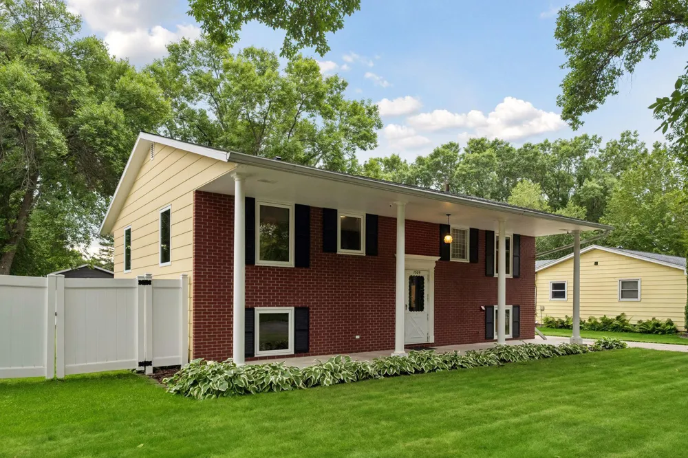 1309 10th Street SW Willmar, MN 56201